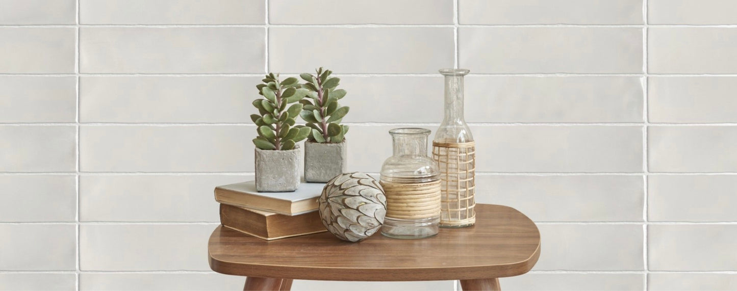 75x300 IVORY GLOSSY WAVED (SBW75300)