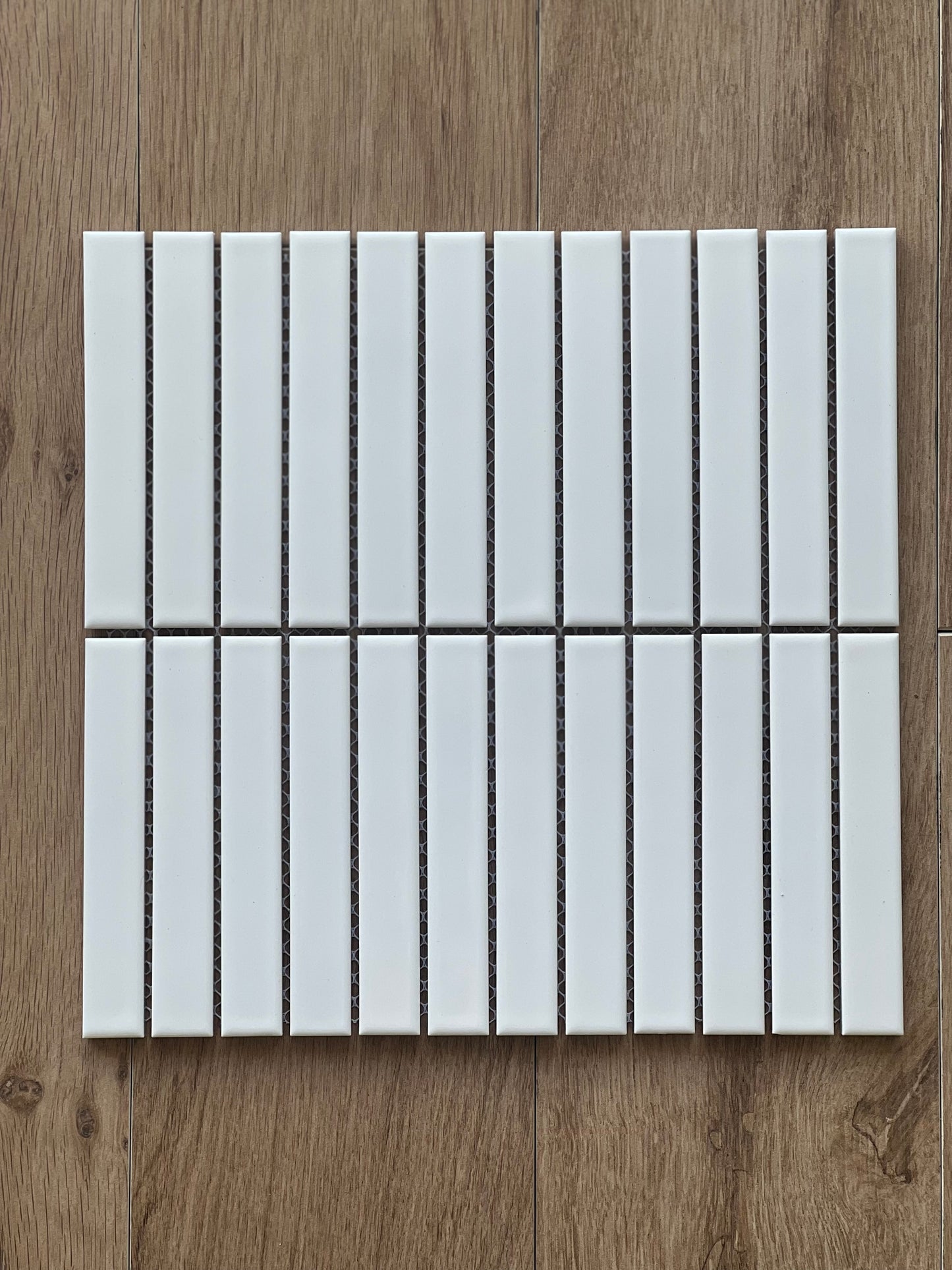 296x300 BARS WHITE GLOSS