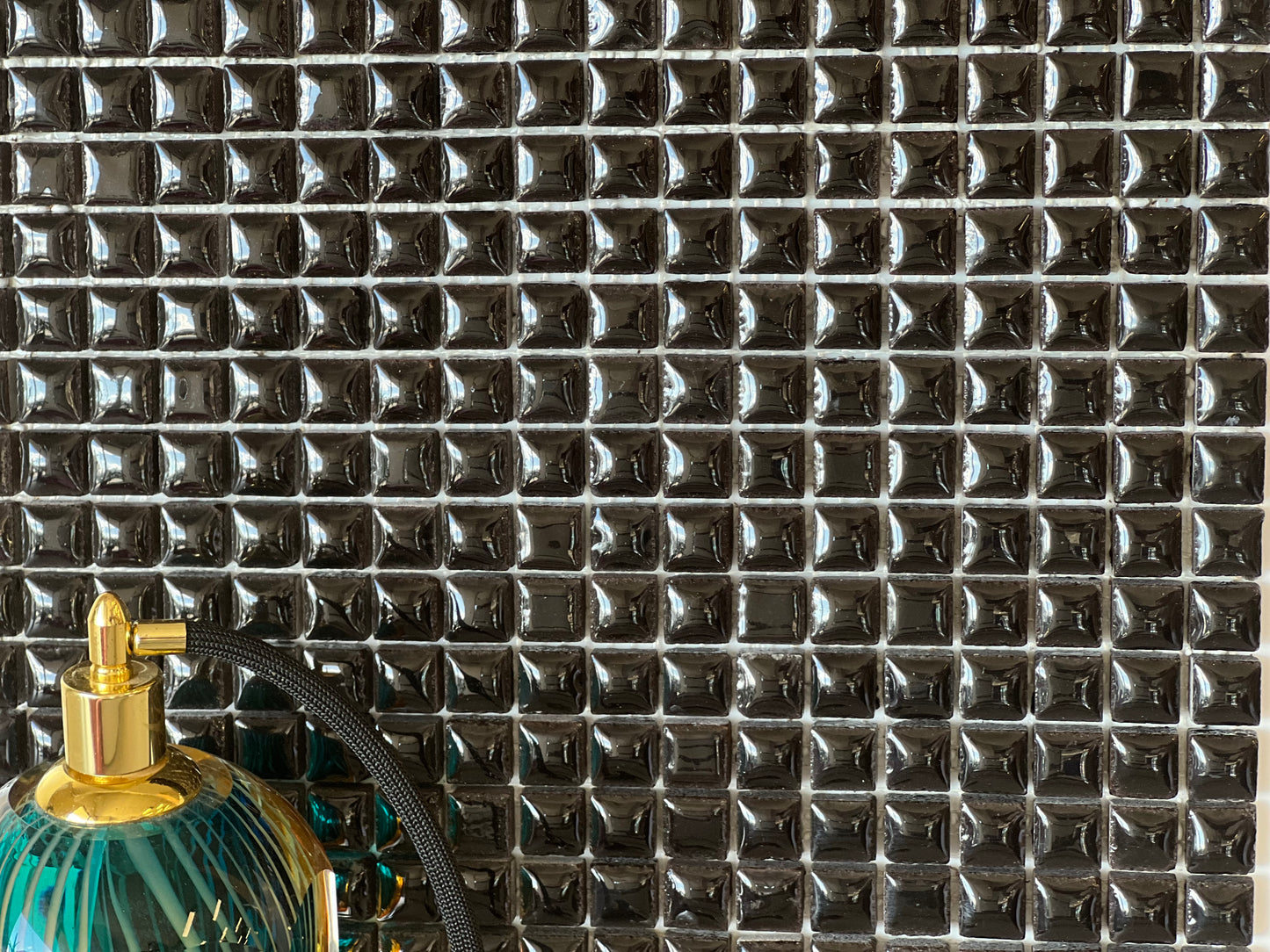 296X296 LAVA NERO MOSAIC