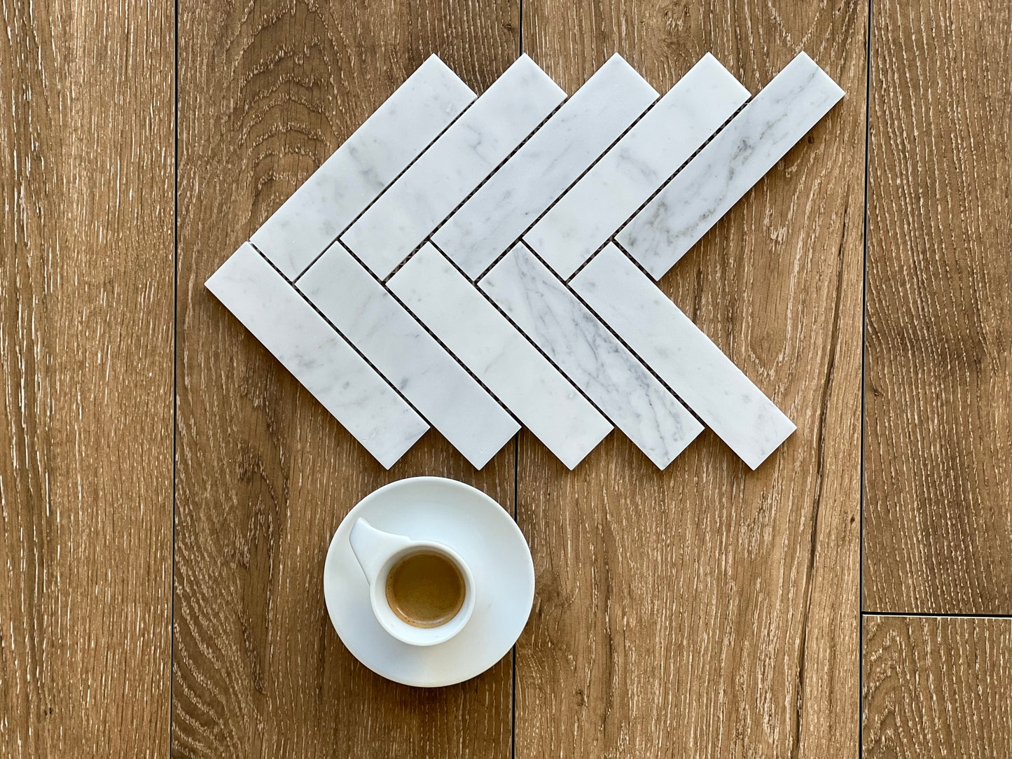 215X263 CARRARA HERRINGBONE HONED