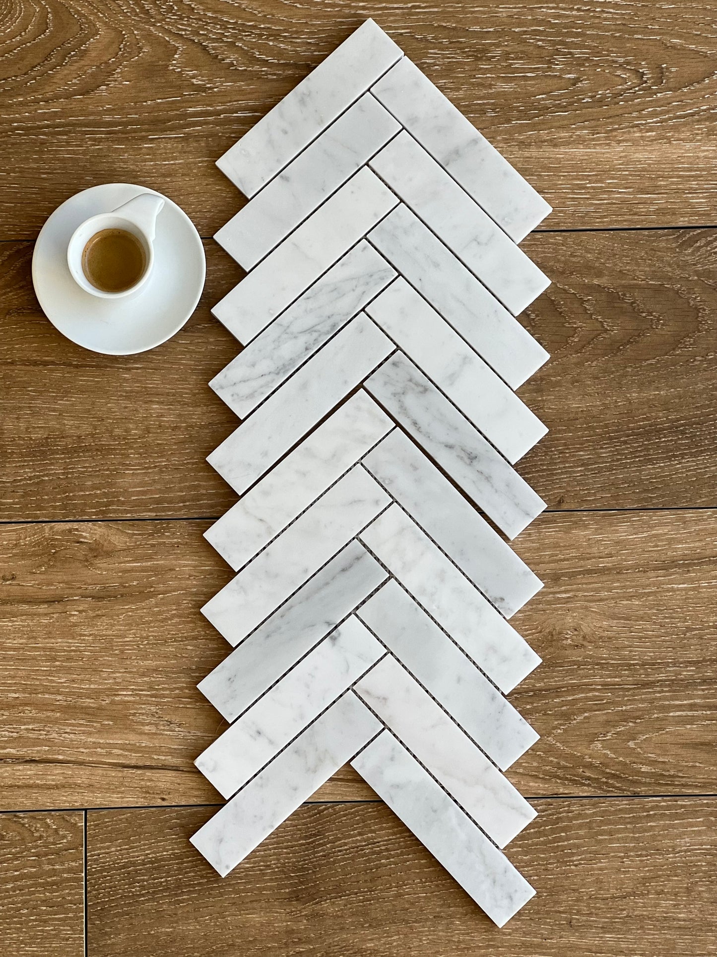 215X263 CARRARA HERRINGBONE HONED