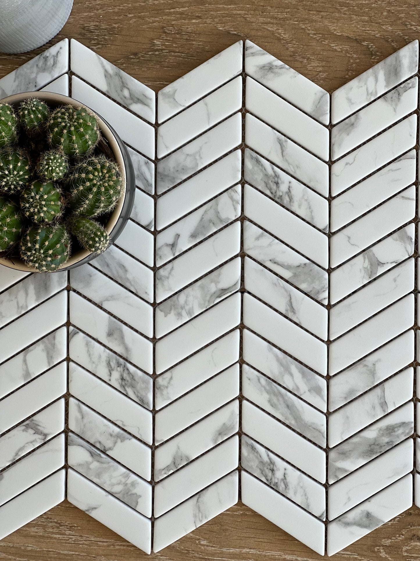 311X280 GLASS 2060-CATC CHEVRON CARRARA