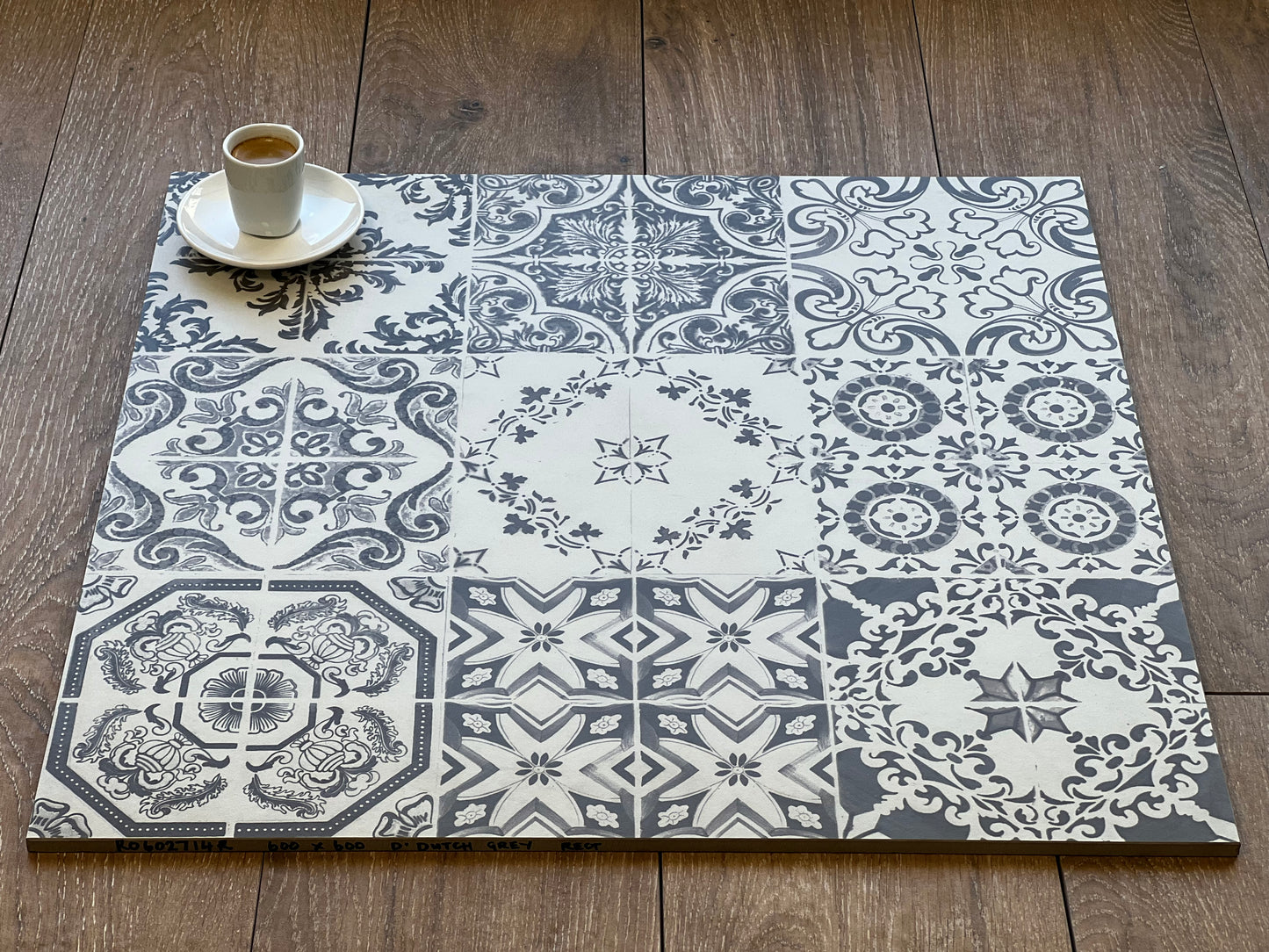 600x600 D'DUTCH GREY RECT