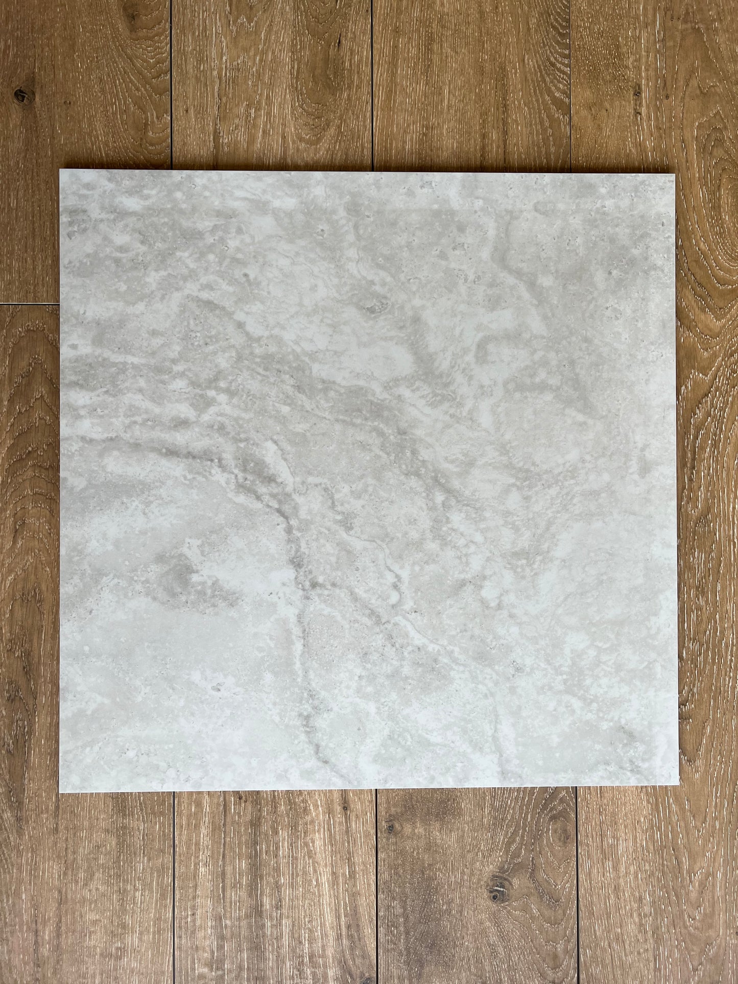 600X600 VESUVIO LT GREY*